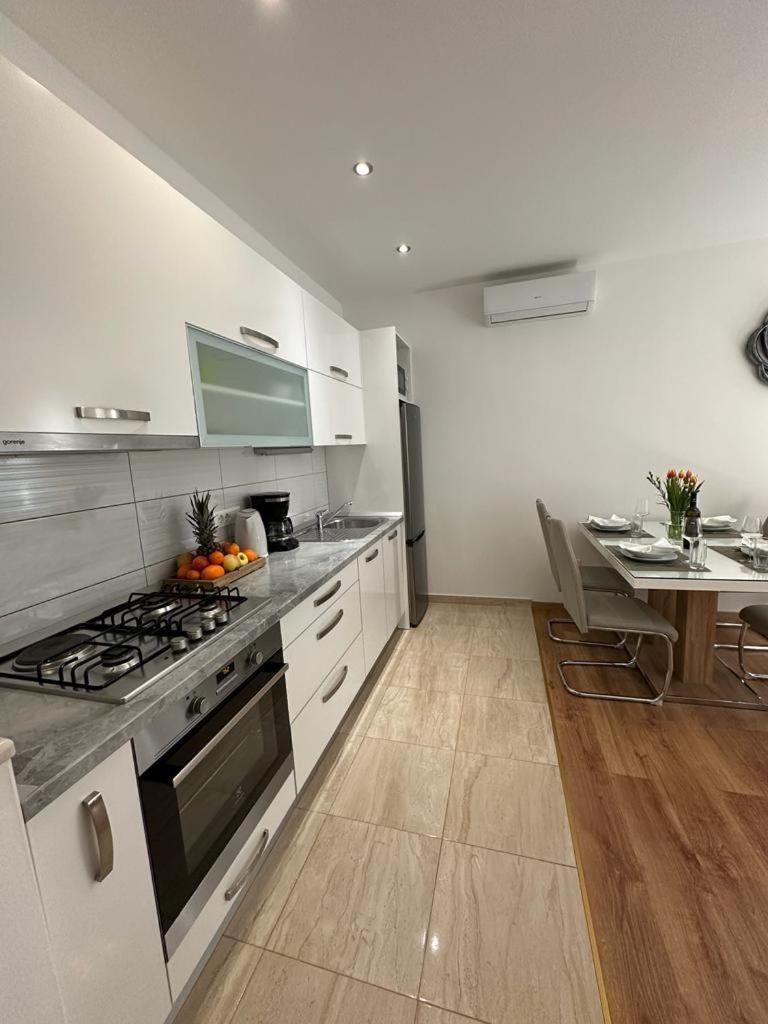 Apartmani Vice Brela Buitenkant foto