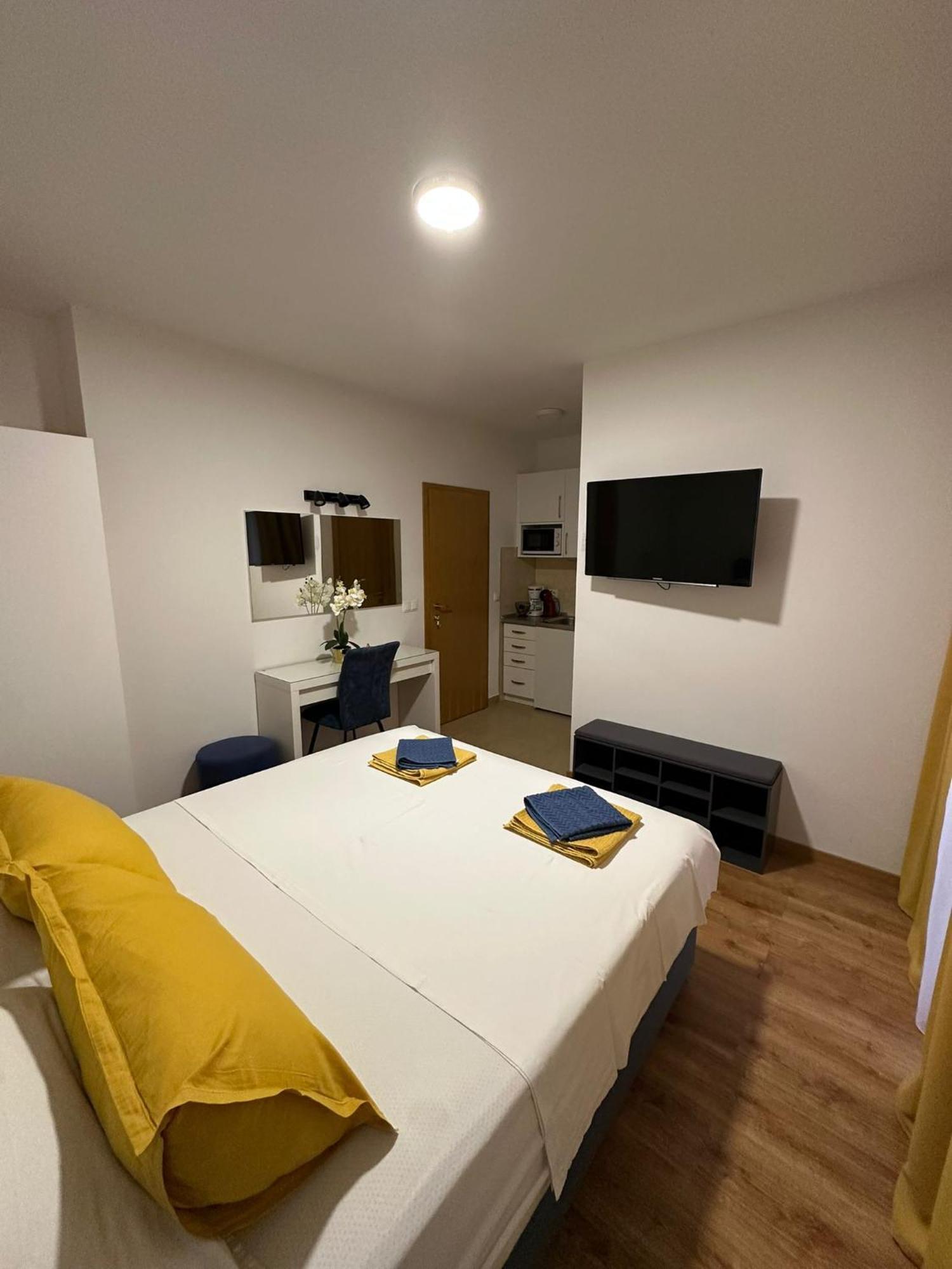 Apartmani Vice Brela Kamer foto